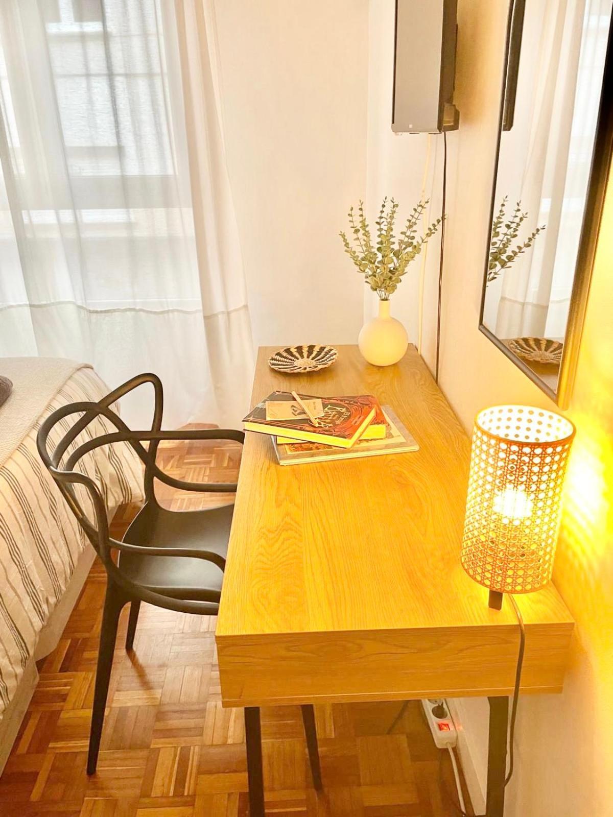 Tranquilidad Al Lado Del Centro Parking Incluido Apartment Oviedo Luaran gambar
