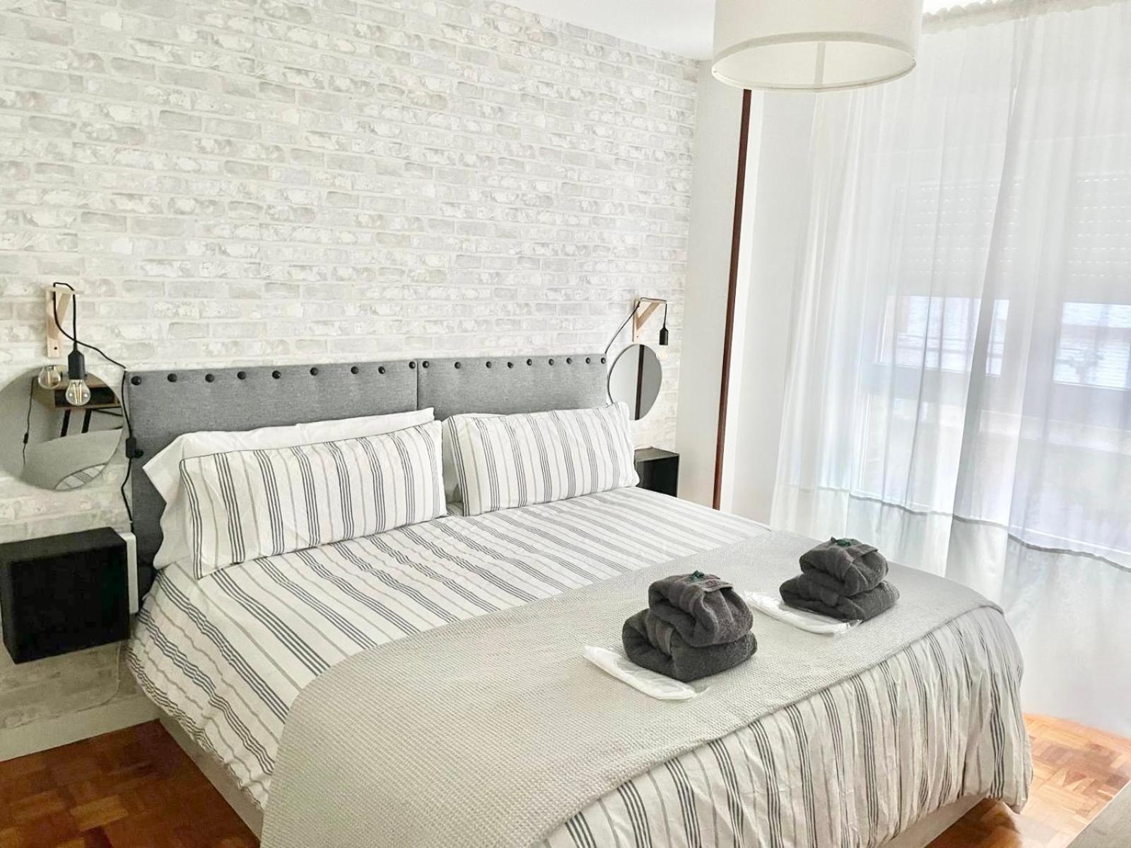 Tranquilidad Al Lado Del Centro Parking Incluido Apartment Oviedo Luaran gambar