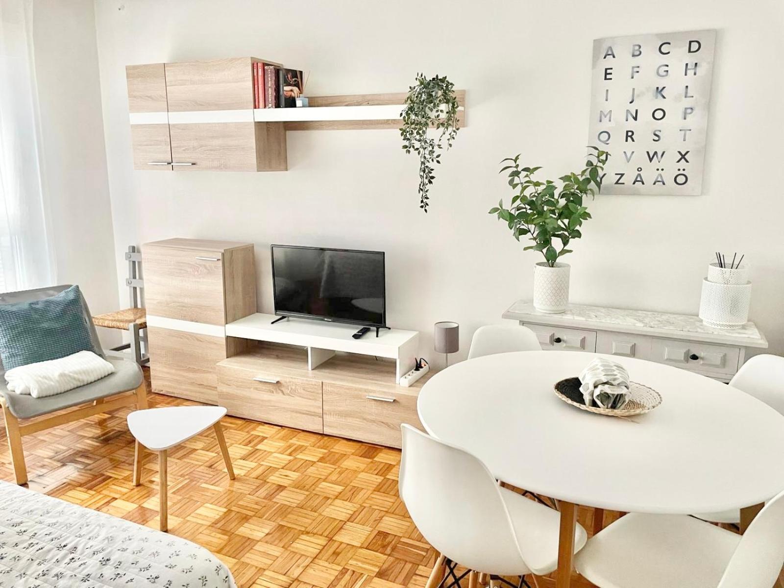Tranquilidad Al Lado Del Centro Parking Incluido Apartment Oviedo Luaran gambar